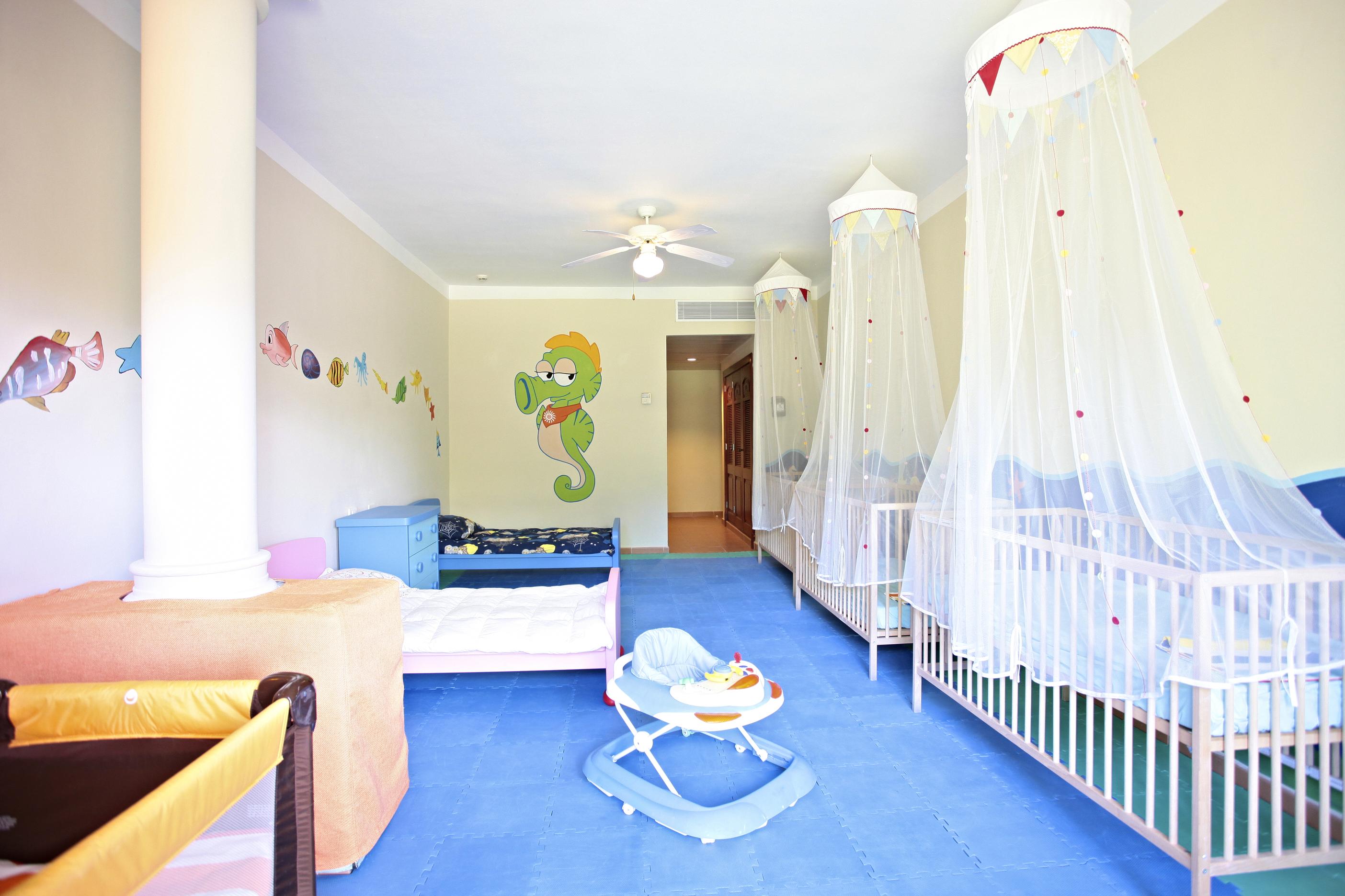 Bahia Principe Grand Bavaro Punta Cana Bagian luar foto Nursery